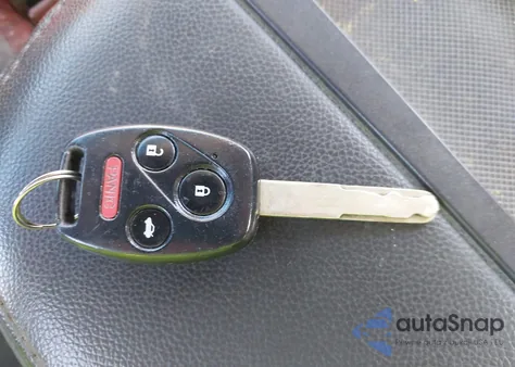 2008 Honda Accord 2.4 Ex-L из США, поврежденный, VIN JHMCP26828C065684